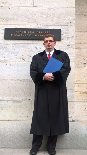 Seznámení s Nessuno