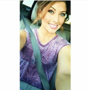 Seznámení s carlyne12