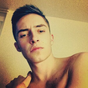 Seznámení s qwerty1996