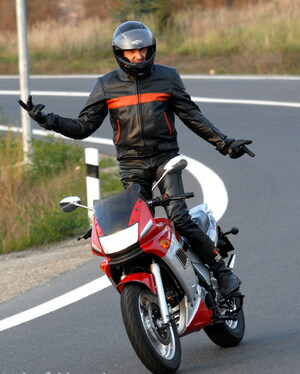 Seznámení s datel007