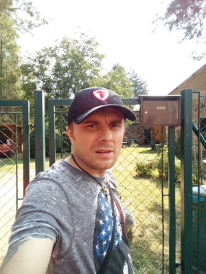 Seznámení s Tikinik